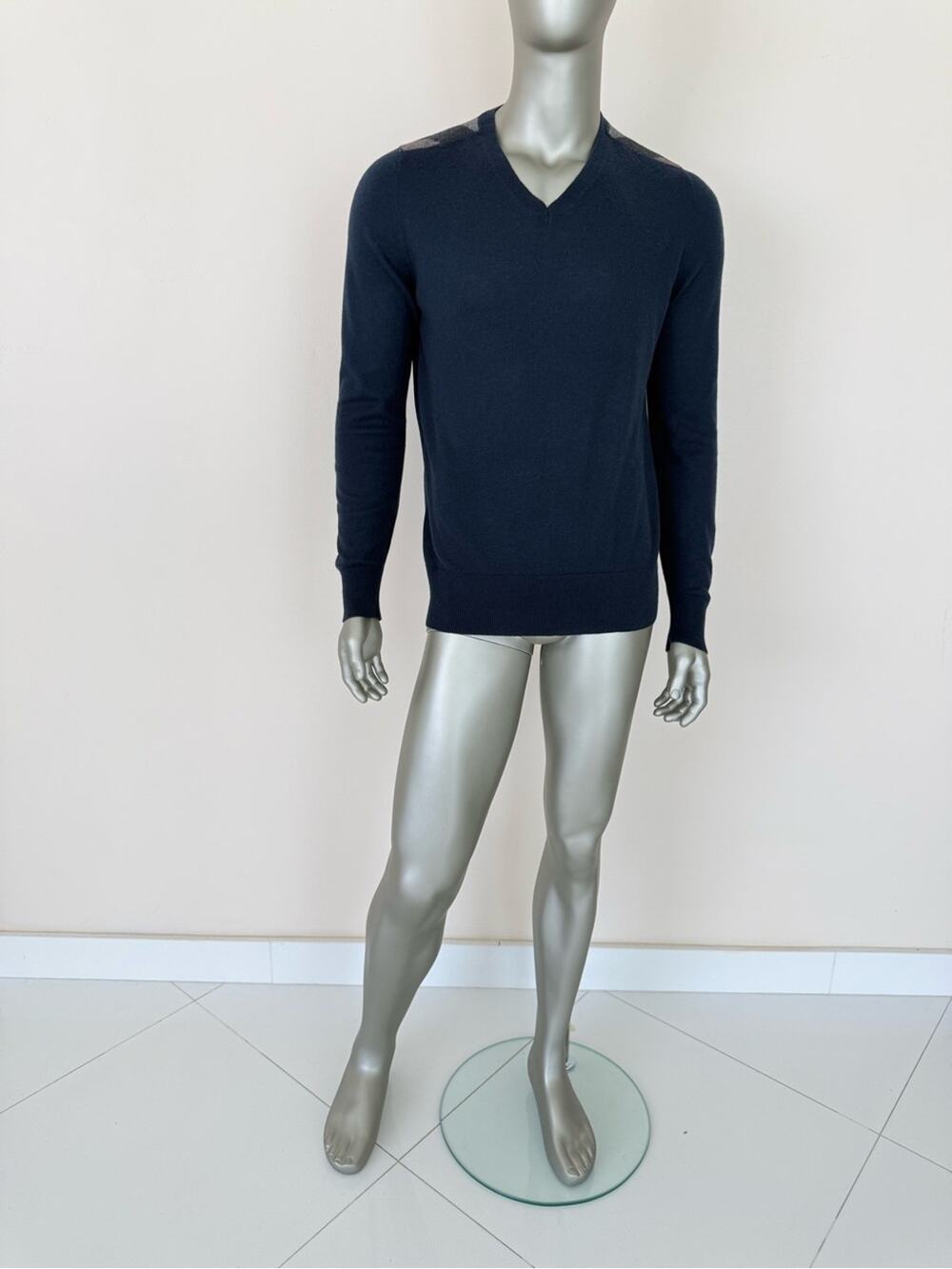Burberry men cashmere/wool sweater size L Authentic